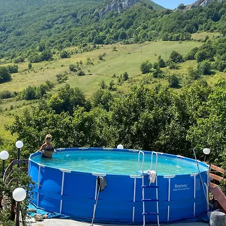 Amici Del Sorriso Aparthotel Villa Celiera